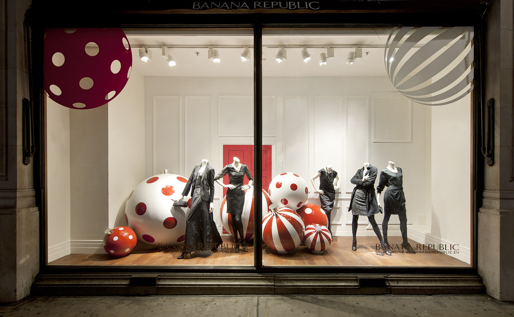 Mieux décorer sa vitrine à Lyon | Marianne GARABED Mieux décorer sa vitrine à Lyon | Marianne GARABED