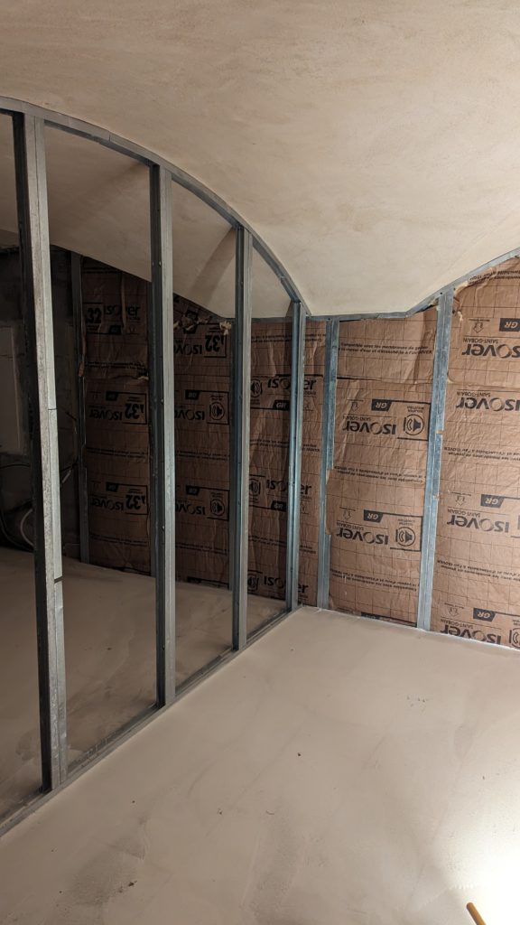 Mur en construction avec isolation